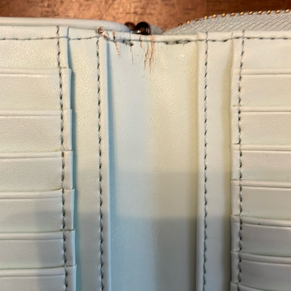 Kate spade ♠️ Wallet - Picture 6 of 11